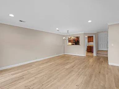 2BR/3BA Townhouse on Creekview Dr · Morgan Hill photo 2