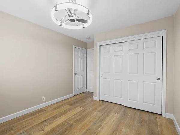 2BR/3BA Townhouse on Creekview Dr · Morgan Hill photo 5