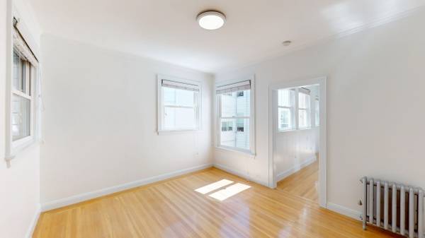 1BR/1BA Apartment on Ivy St - 7 · San Francisco photo 3
