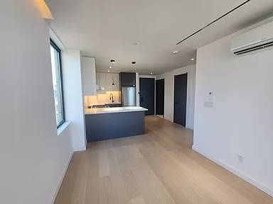 1BR/1BA Apartment · Richmond Hill photo 2