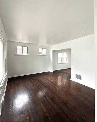 2BR/1BA Apartment · Menlo Park photo 2