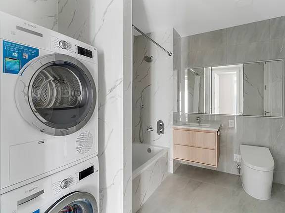 1BR/1BA Apartment · Queens Village photo 3