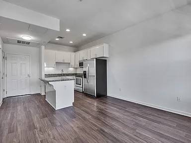 2BR/1BA Apartment · Brooklyn photo 2