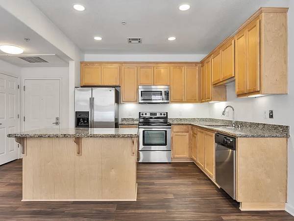 2BR/1BA Apartment · Brooklyn photo 3