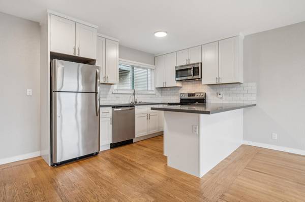 2BR/1BA Apartment · Brooklyn photo 2