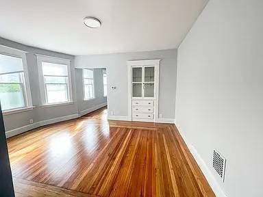 2BR/1BA Apartment · New York photo 4