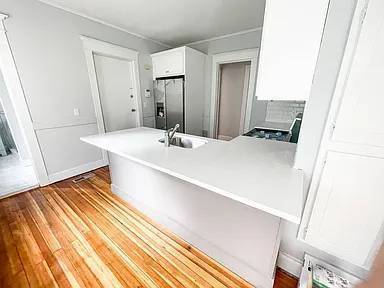 2BR/1BA Apartment · New York photo 2