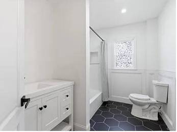 2BR/1BA Apartment · Staten Island photo 4