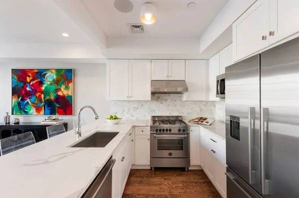 2BR/1BA Apartment · Bronx photo 2