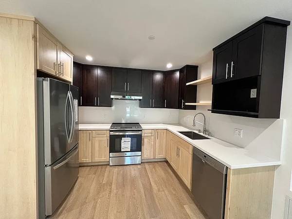 2BR/1BA Apartment · Jamaica photo 4