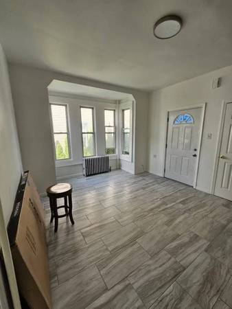 2BR/1BA Apartment · Ridgewood photo 3