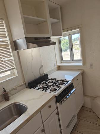 1BR/1BA Apartment · El Sobrante photo 3
