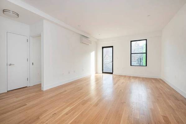 2BR/1BA Apartment · Brooklyn photo 2