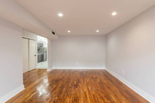 2BR/1BA Apartment · San Francisco photo 2