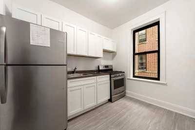 2BR/1BA Apartment · San Francisco photo 4