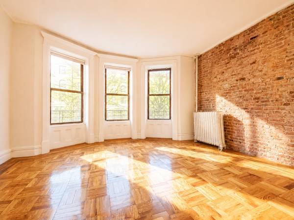 2BR/1BA Apartment · San Francisco photo 3