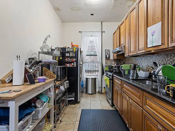 1BR/1BA Apartment on 8th Ave · Brooklyn photo 2