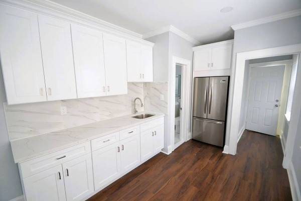 2BR/1BA Apartment · San Francisco photo 5