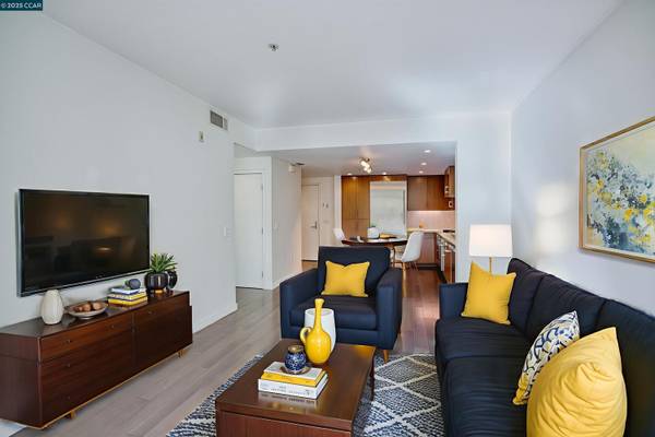 Condos on Bush Street · San Francisco photo 4