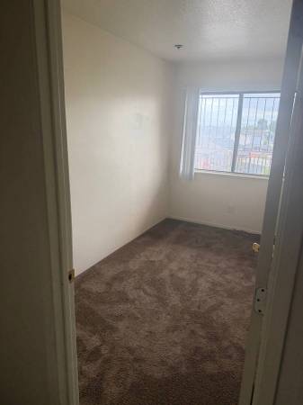 1BR/1BA Apartment on Bissell Ave Near Marina Way · Richmond photo 3