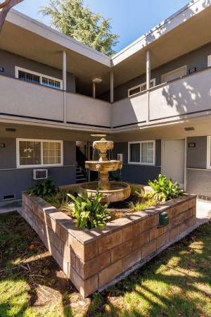 Apartments on Clayton Rd · Concord photo 4