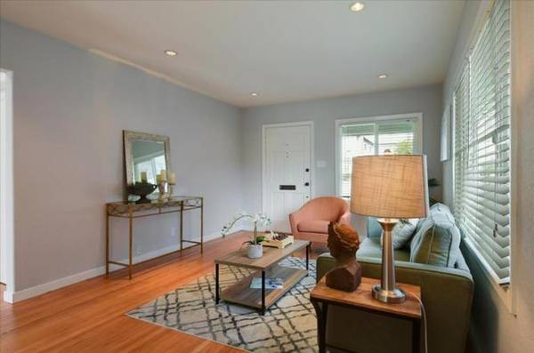 1BR/1BA Single Family House on Bancroft Way · Daly City photo 3