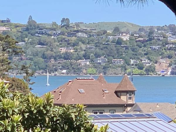 1BR/1BA Apartment on Valley Street · Sausalito photo 4