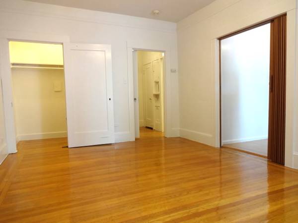 0BR/1BA Apartment · San Francisco photo 4
