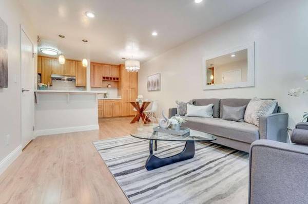 Welcome To This Bright And Well-maintained One Bed/one Bath Condo photo 2
