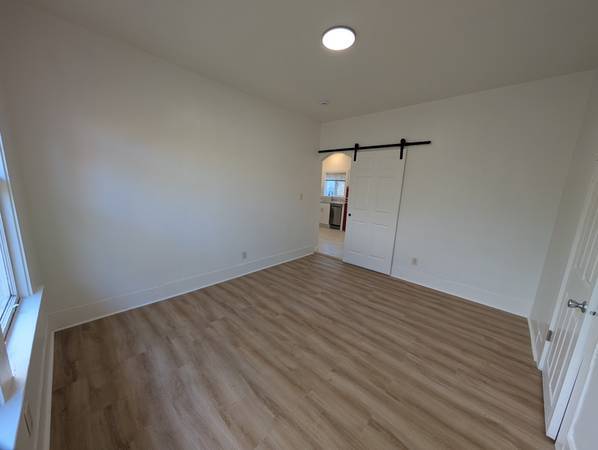 2BR/1BA Other · Albany photo 2