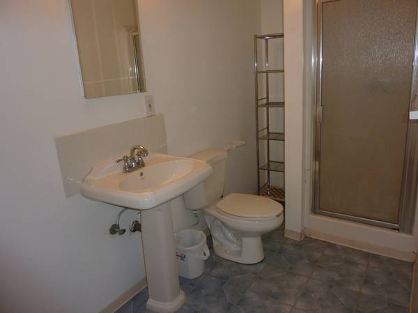 1BR/1BA In Law Adu · Daly City photo 3