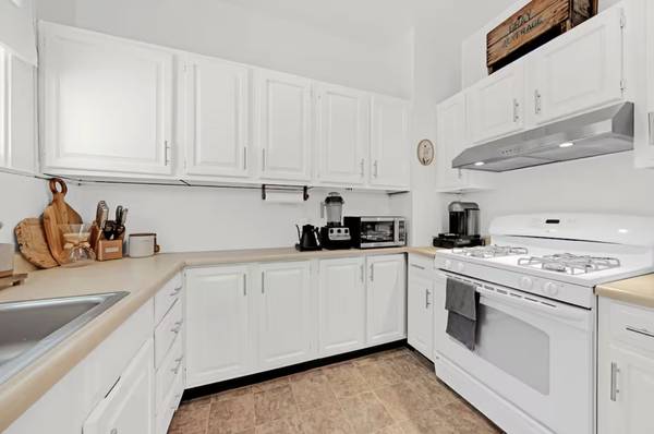 1BR/1BA Apartment · San Francisco photo 2