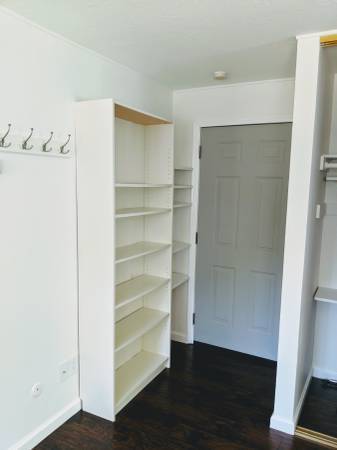 1BR/1BA Apartment · Berkeley photo 2