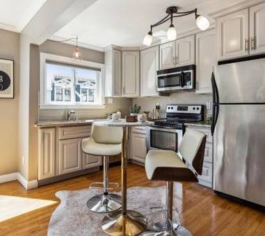 1BR/1BA Apartment · San Francisco photo 3