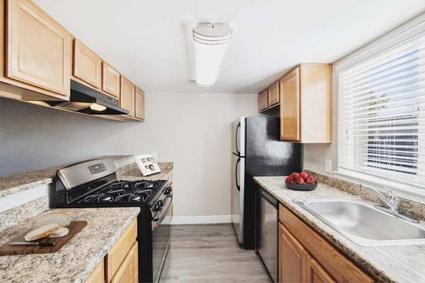 Apartments on Burt St. · Santa Rosa photo 5