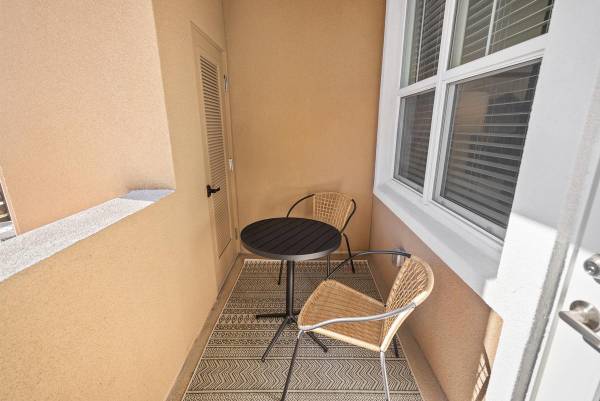 Apartments on N Mcdowell Blvd · Petaluma photo 4