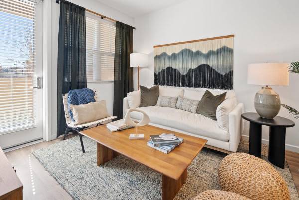 Apartments on N Mcdowell Blvd · Petaluma photo 3
