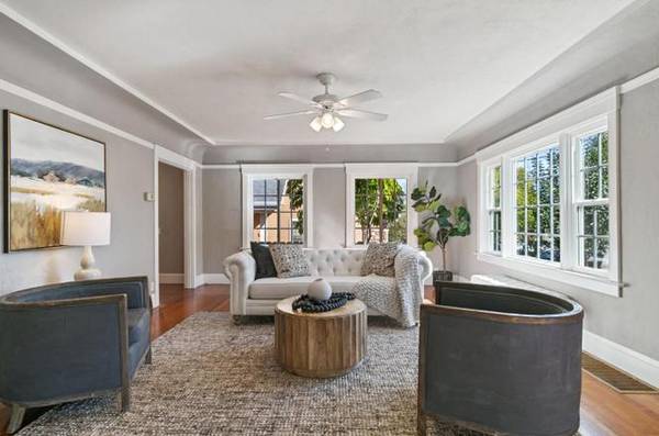 1BR/1BA Single Family House on Poplar Ave · Redwood City photo 2