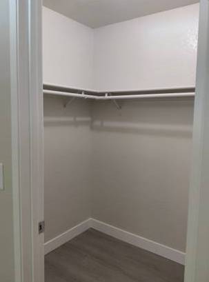 2BR/2BA Apartment · Fairfield photo 4