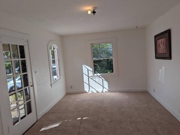 1BR/1BA Condo · Menlo Park photo 5
