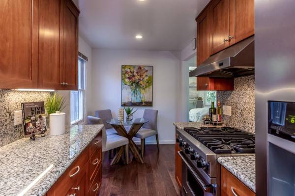 1BR/1BA Single Family House on Alexander Ave · Redwood City photo 2