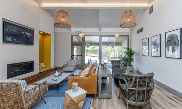 Stunning 2 Bed/2 Bath Condo Located In Foster City photo 4