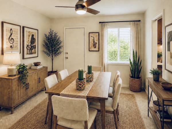 2BR/1BA Apartment · Oakland photo 3
