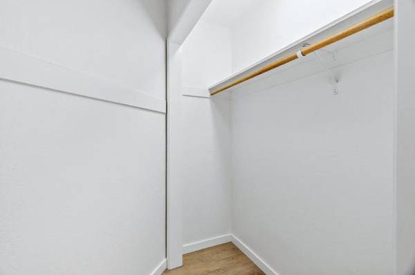 2BR/2BA Single Family House on Auburn Ave · Santa Cruz photo 3