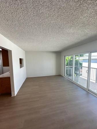 2BR/1BA Apartment · San Rafael photo 4