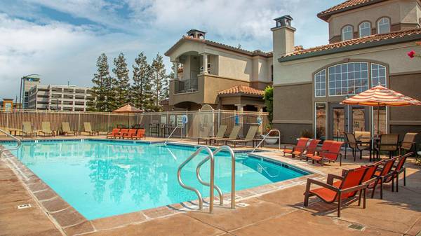 Apartments on E. Capitol Ave. · San Jose photo 4