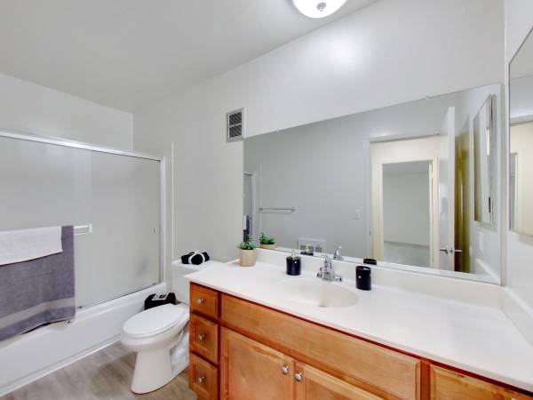 Apartments on Springlake Drive · San Lorenzo photo 5
