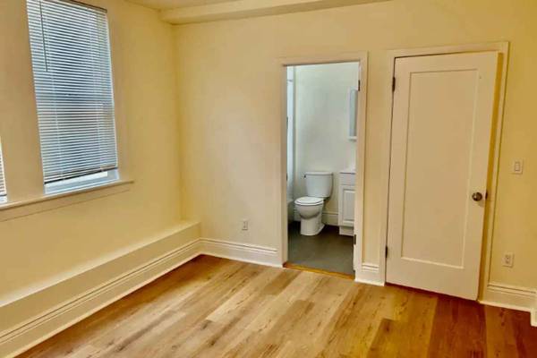 1BR/1BA Apartment on Capp St · San Francisco photo 3