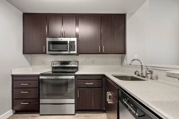 Apartments on 40th St · Emeryville photo 2