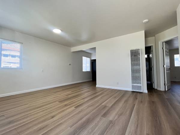 2BR/1BA Apartment on Blossom Way · Hayward photo 3
